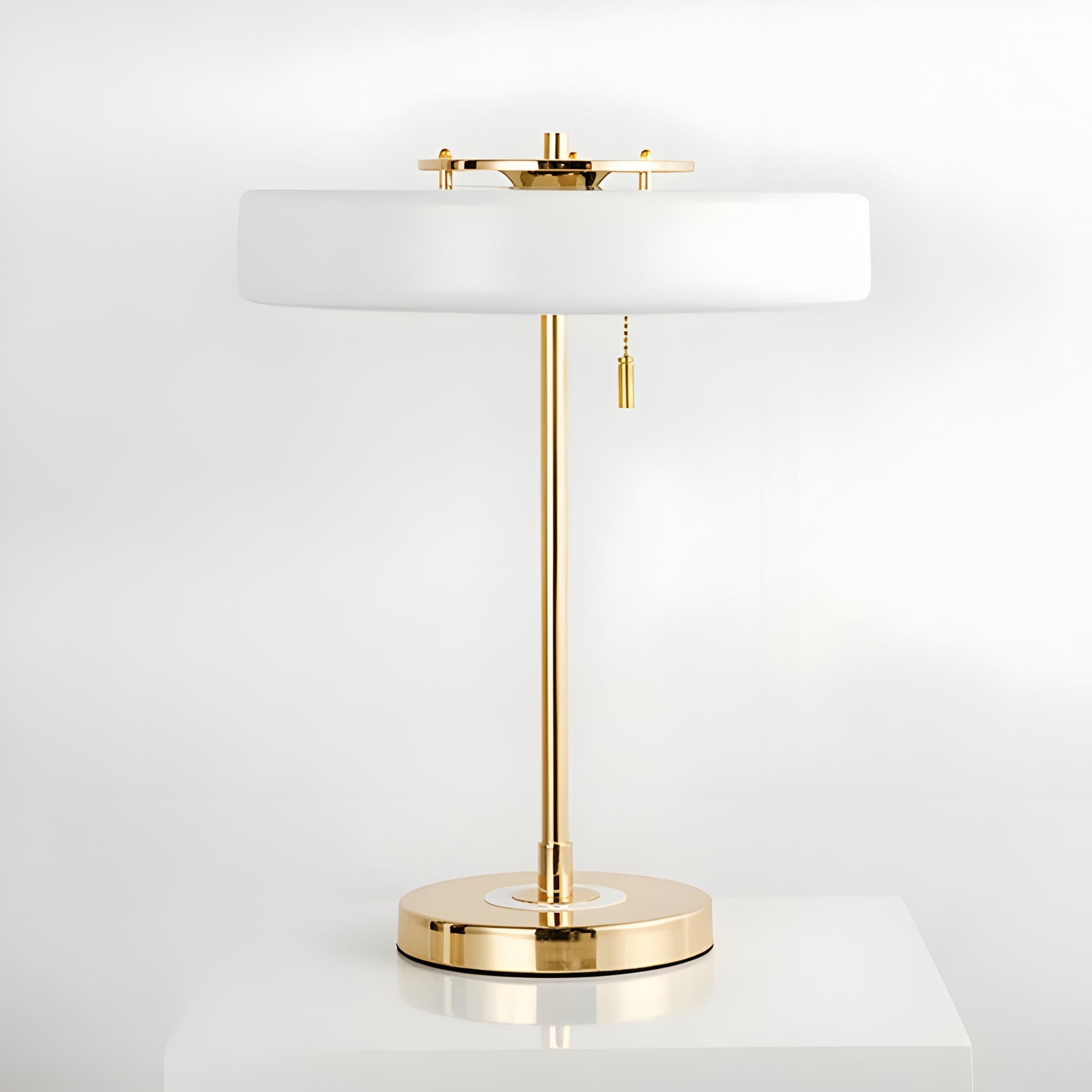 THE APOLLO TABLE LAMP