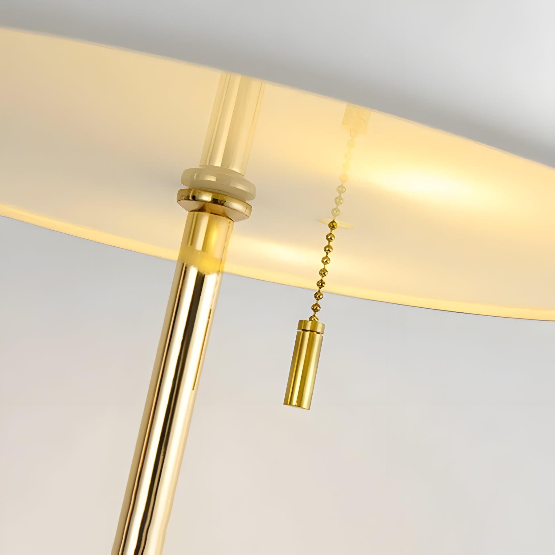 THE APOLLO TABLE LAMP