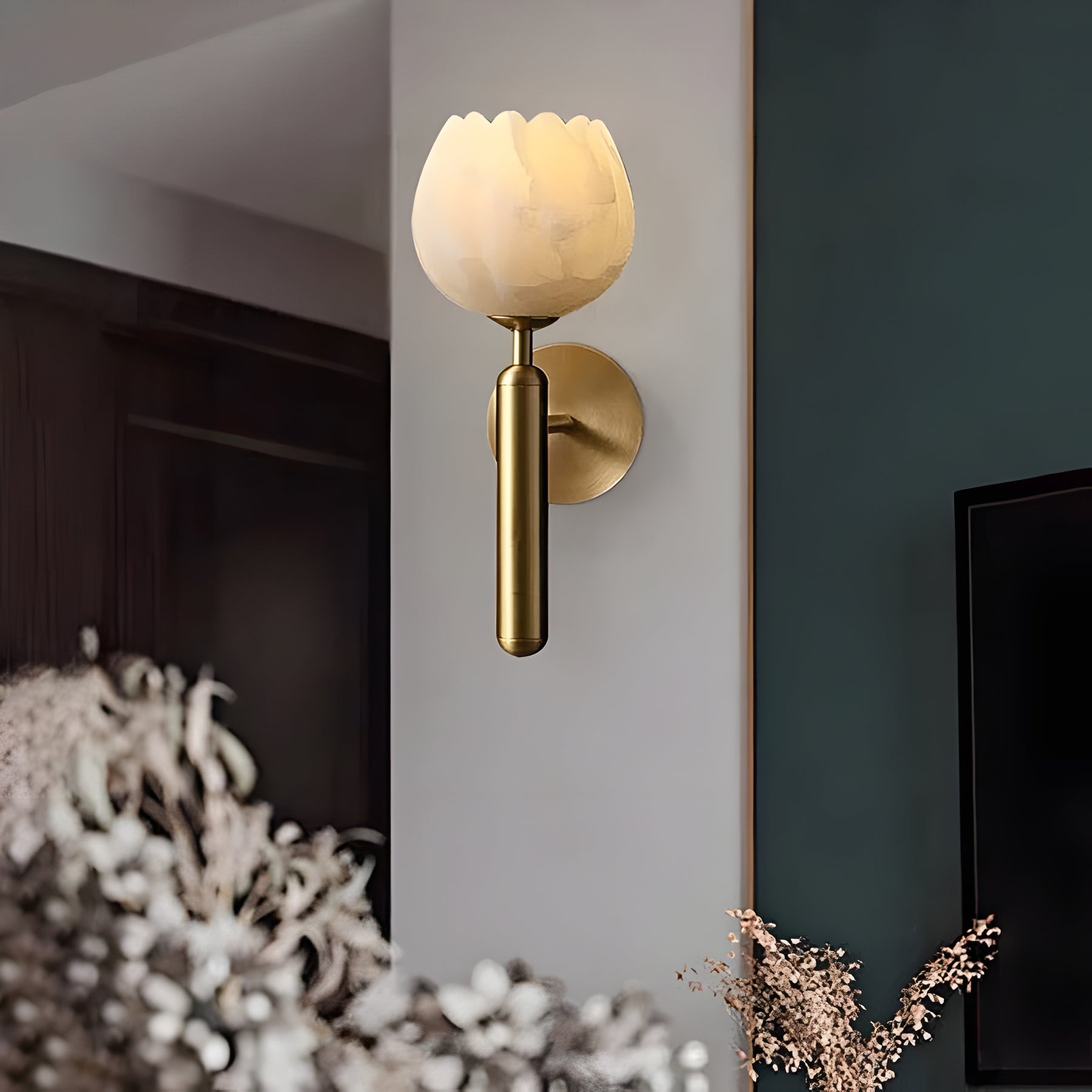 TULIP BRASS SCONCE