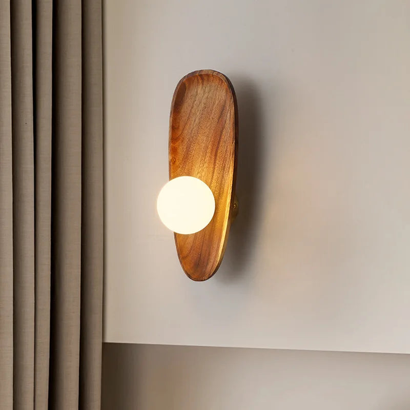 NATURAL CURVED WOODEN WALL LAMP