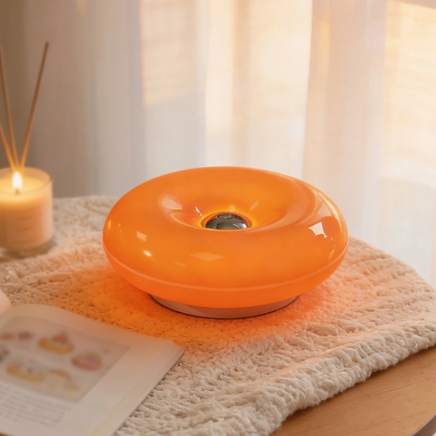 SOLARA DONUT TABLE LAMP