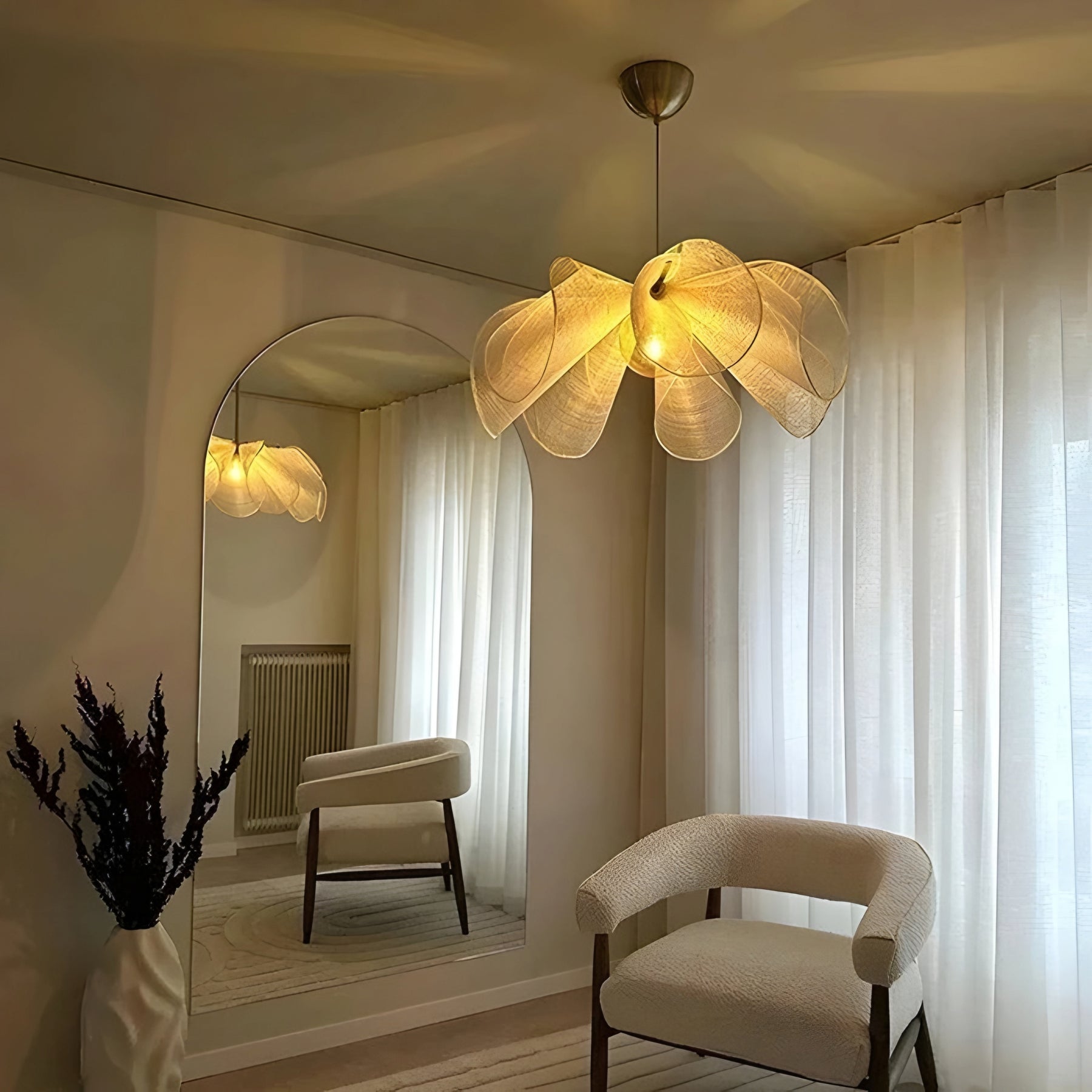 THE PETAL BLOOM PENDANT LAMP