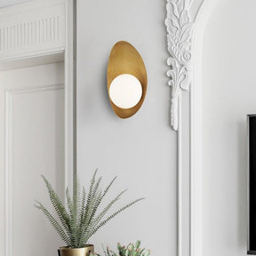 THE PEARL WALL LAMP